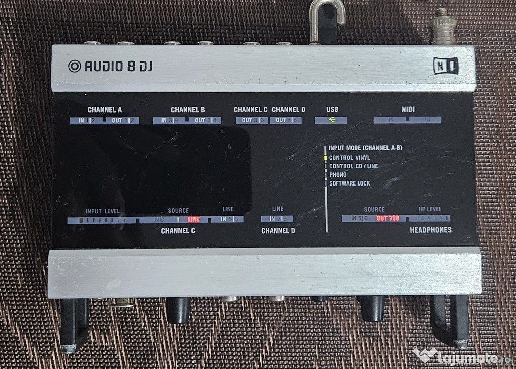 Interfata Native Instruments Audio 8 DJ