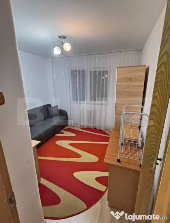Apartament 3 camere, semidecomandat, Manastur