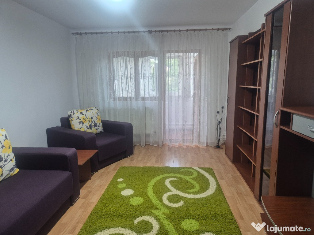 Apartament 3 camere in centru