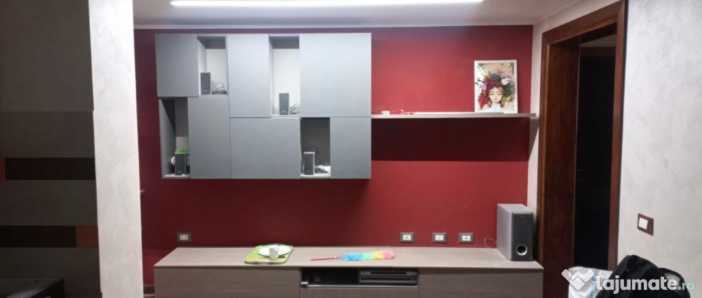 Apartament 2 camere, decomandat - zona Tractorul