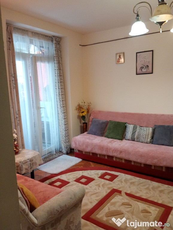 Inchiriez garsonieră decomandata, tot confortul, langa Ramada Rama