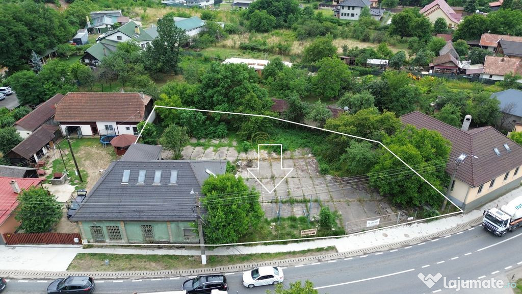 De vanzare Cladire cu Potential Multiplu in centru Tautii...