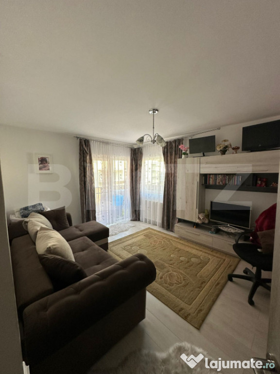 Apartament de vanzare cu 2 camere, complet mobilat si utilat