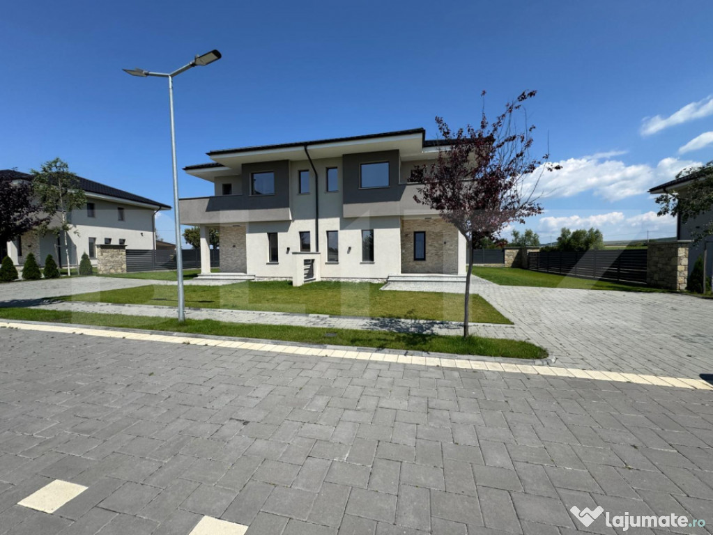 Duplex modern , 107 mp utili , 500 mp teren zona rezidential