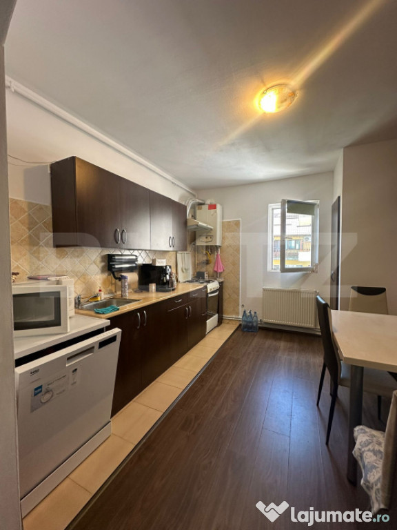 Apartament 2 camere, 52,5 mp, Baciu, decomandat, complet uti