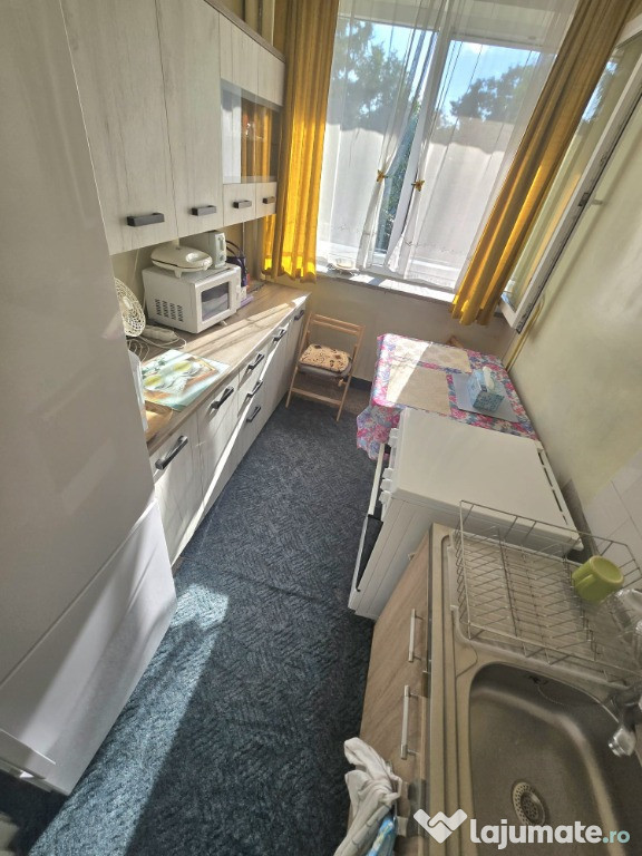 Apartament Grigorescu, zona verde, et.3, 51 mp, CT