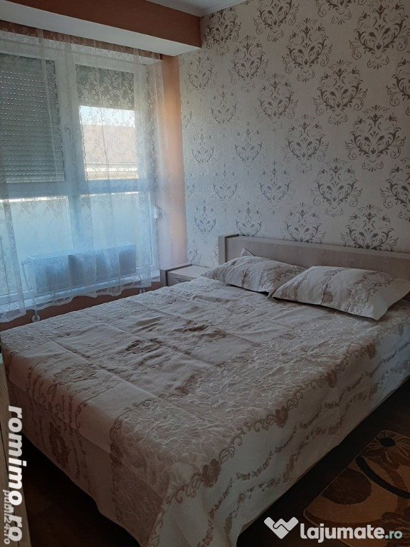 1 camera in zona Soarelui