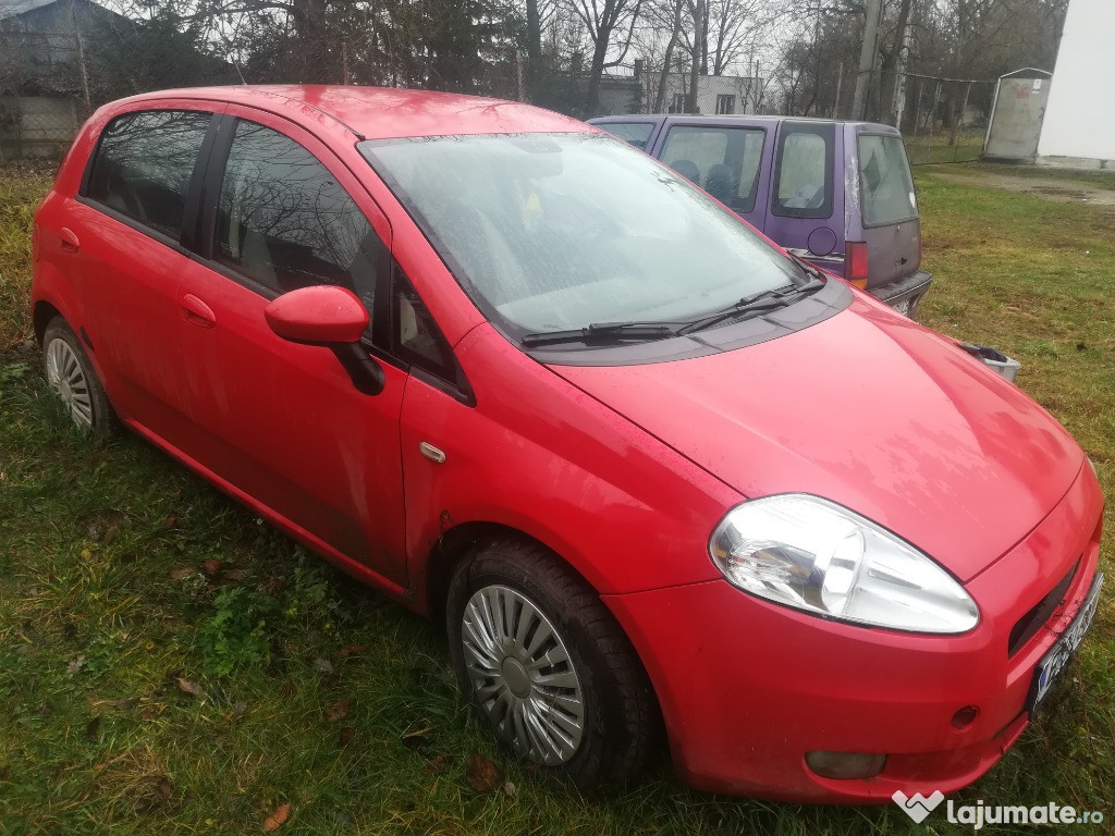 Vand fiat dezmembrabil