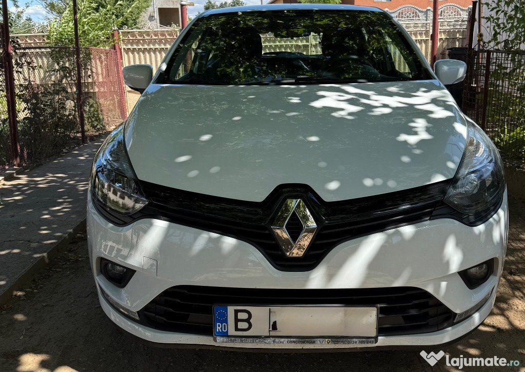 Renault Clio, revizii doar la reprezentanță, anvelope iarnă incluse