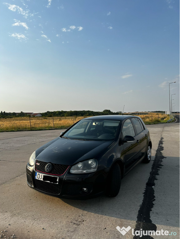 VOLKSWAGEN GOLF 5