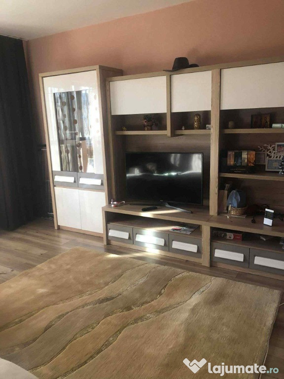 Apartament 2 camere, decomandat, 60 mp, Cartierul Latin