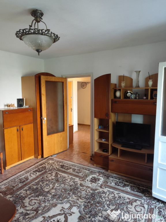 Apartement 4 camere decomandat