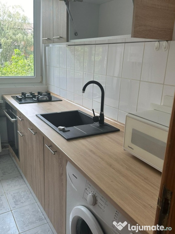 Inchiriez apartament 2 camere zona Albina George Enescu
