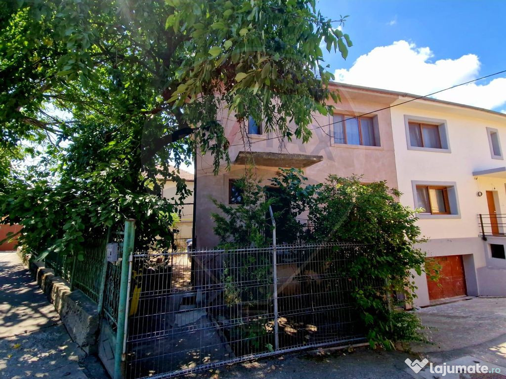 Casă / Vilă str. Ana Ipatescu S+P+1 , 5 camere , teren ...