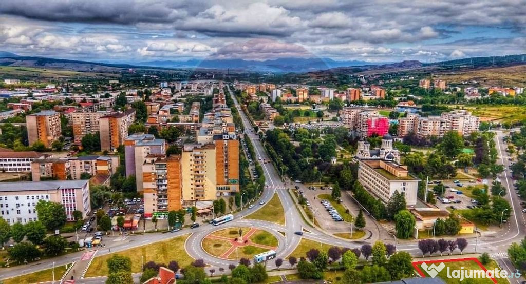 Teren de investitii ultracentral Hunedoara / Strada Lamin...
