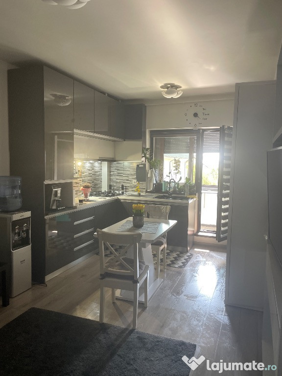 Apartament 3 camere complet mobilat