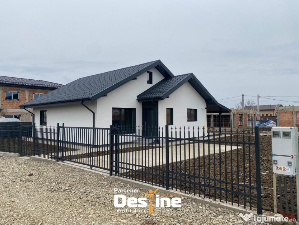 Casa plan parter 3 camere 90 mp + 500 mp teren, finisaje de