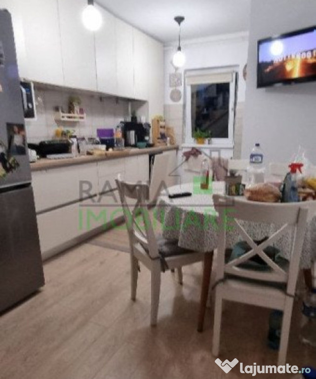 Apartament 3 camere, mobilat si utilat în Tractorul – et