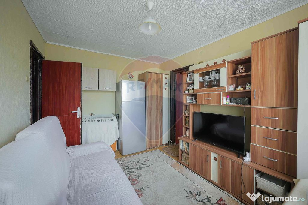 De vânzare apartament 2 camere, Liceul Lucian Blaga, Rog...