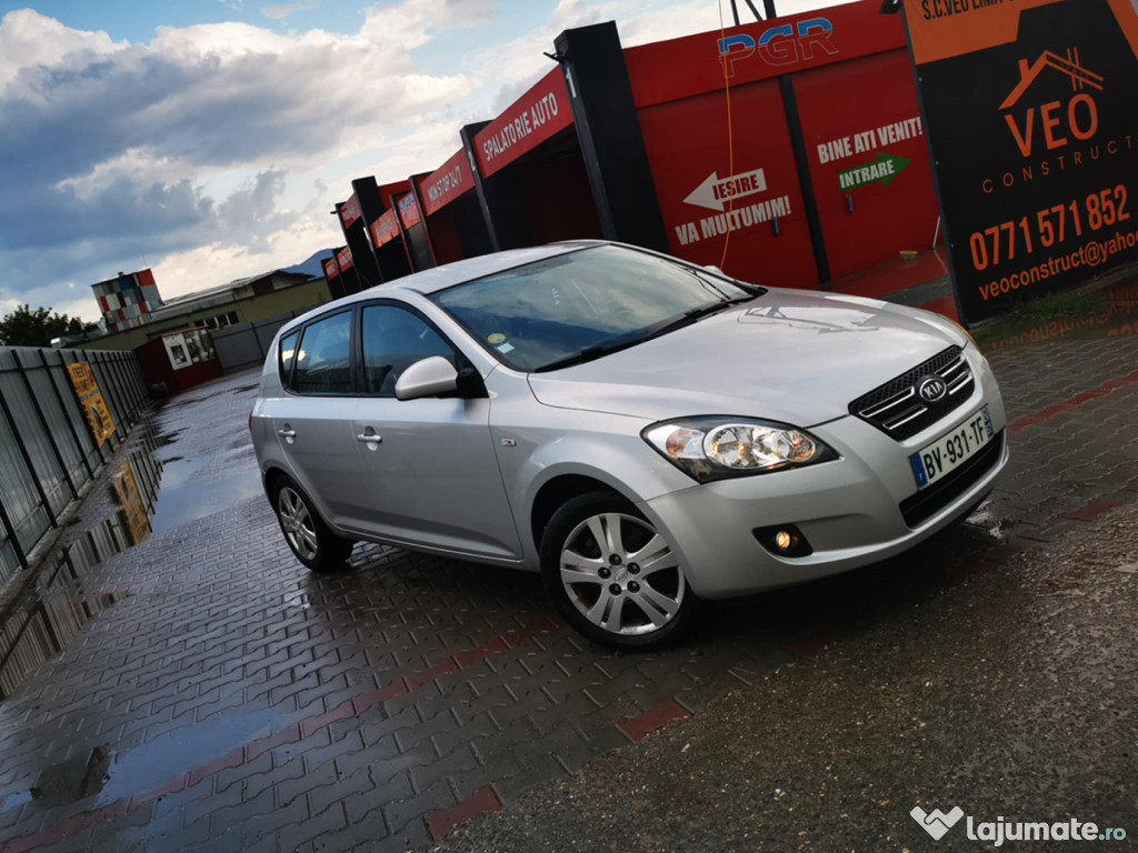 Vând Kia Ceed an 2008