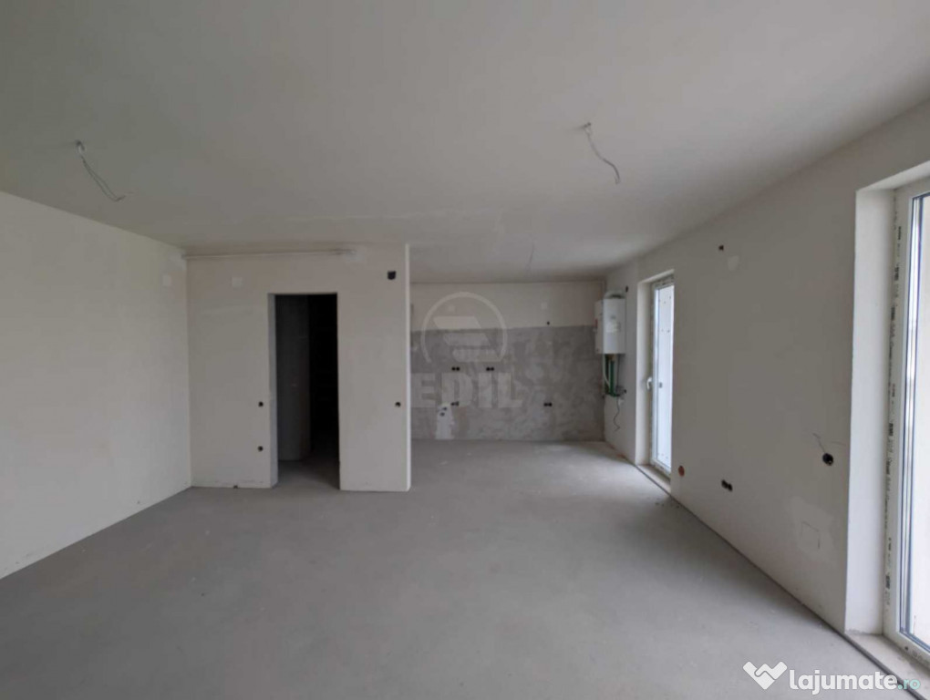 Penthouse semifinisat, zona Eroilor
