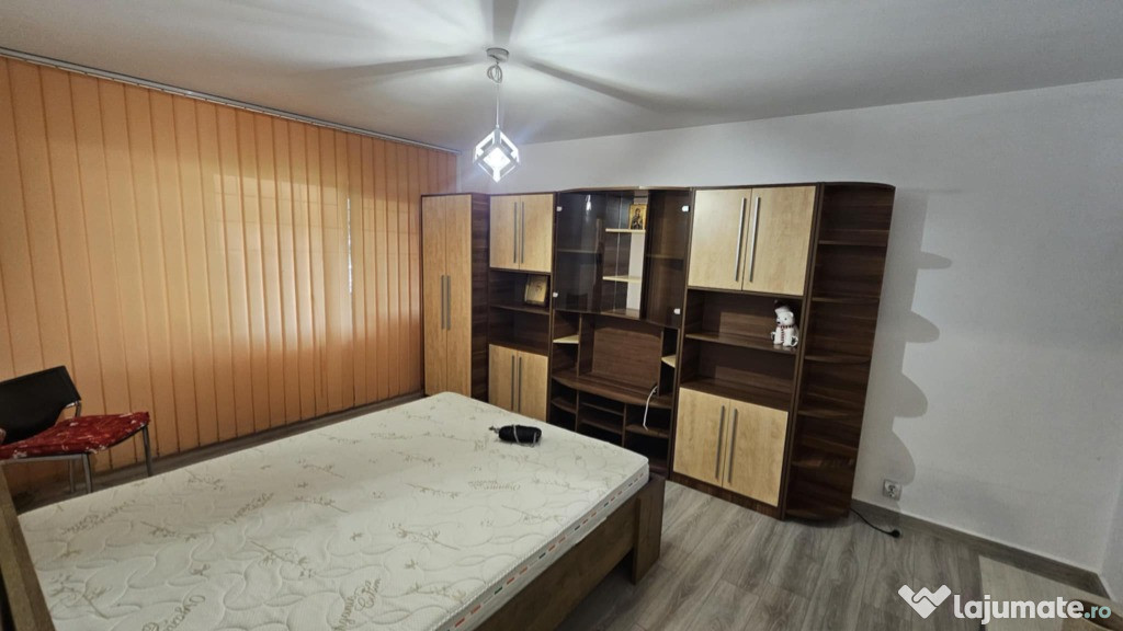 Apartament 1 camera D, in Podul de Fier