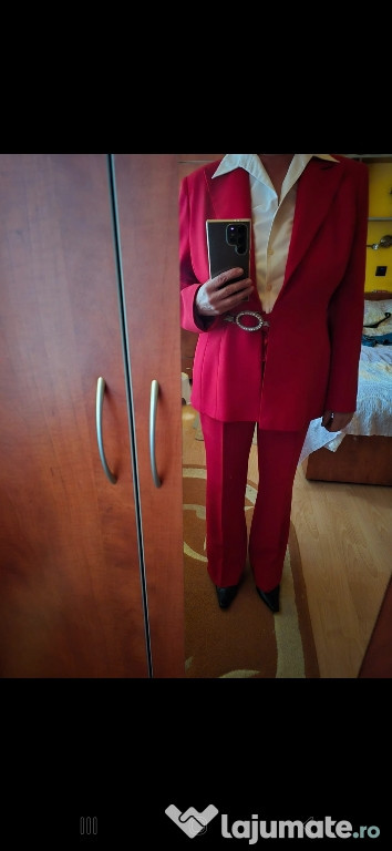 Costum 2 piese 44-46 de gală