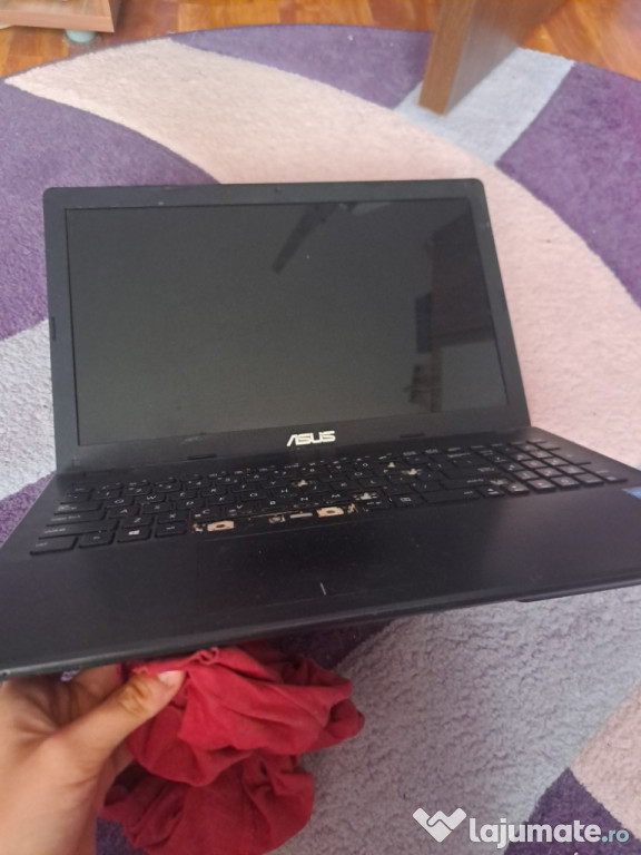 Laptop pentru piese