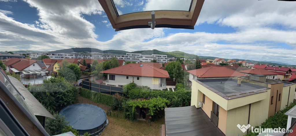 Apartament cu o camera de vanzare , 36mp, cu parcare si pod