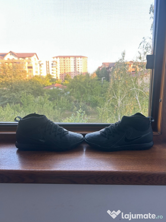 Ghete fotbal copii Nike originale – mărimea 35.5