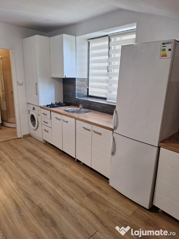 Apartament cu o camera,etaj 1,in spate la UAIC