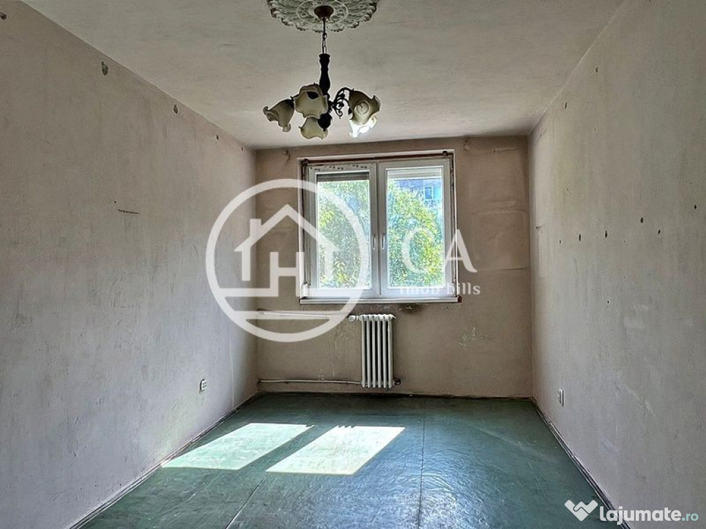 Apartament cu 3 camere de vânzare în zona Velența, Oradea