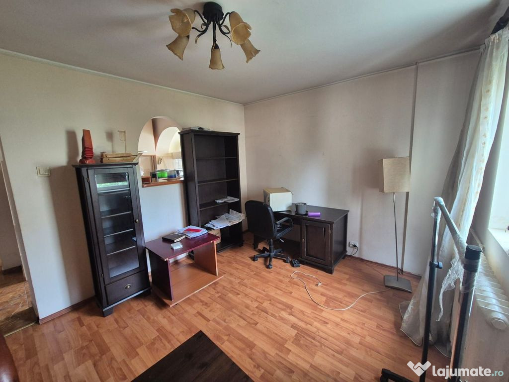 Apartament 2 camere decomandat Bd. 1 Decembrie 1918