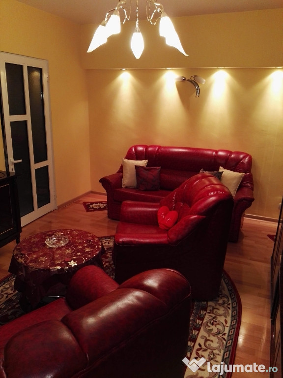 Vând apartament 2 camere decomandat ultracentral
