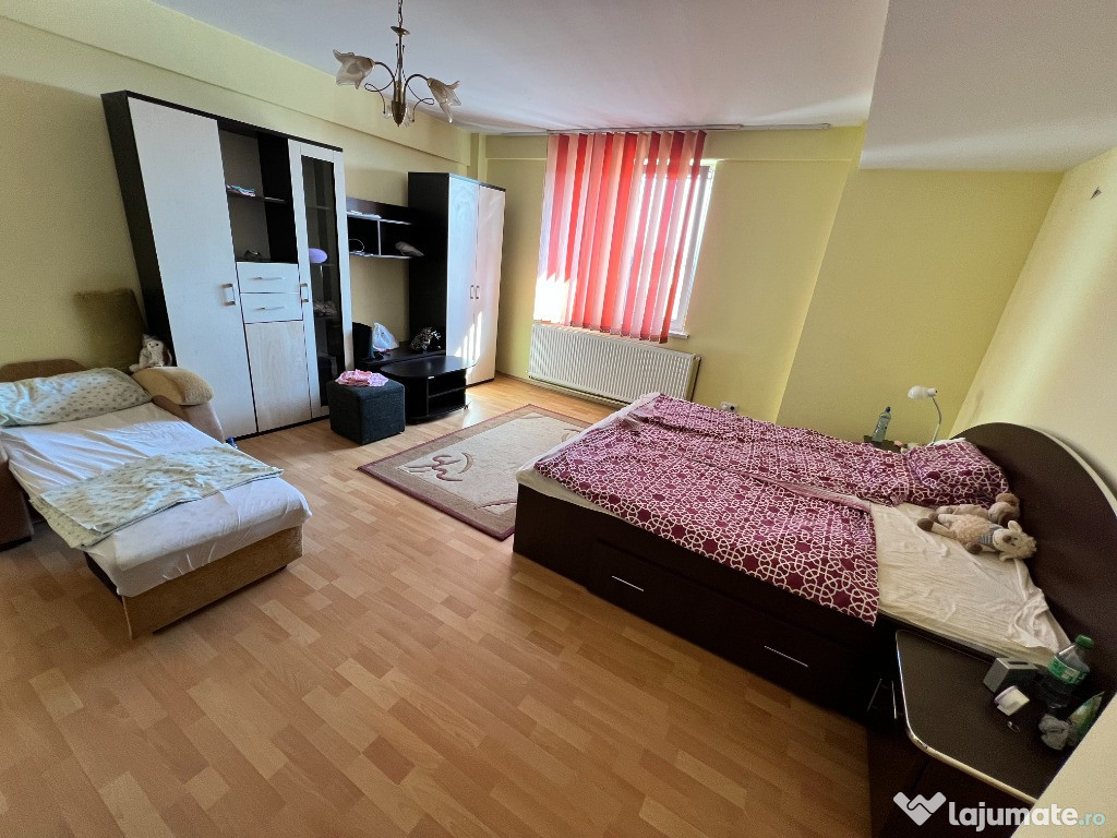 INCHIRIEZ apartament 1 camera spatios, zona Terezian