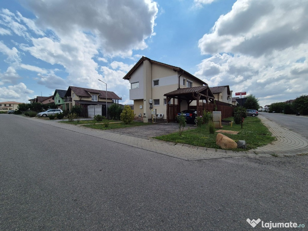 Vilă modernă de vânzare – Via Carmina, poziție pe colt, 0% comision