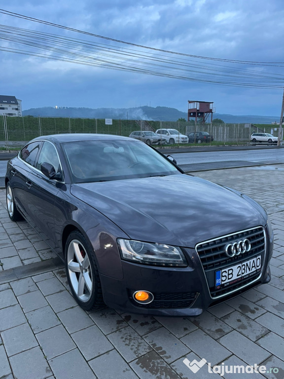 Vând Audi A5 Sport Motor 2.0 T