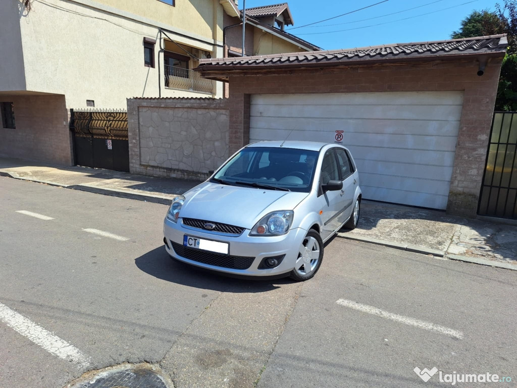 FORD FIESTA - 2009 - 99.000 KM - NAVIGAȚIE - CAMERĂ -