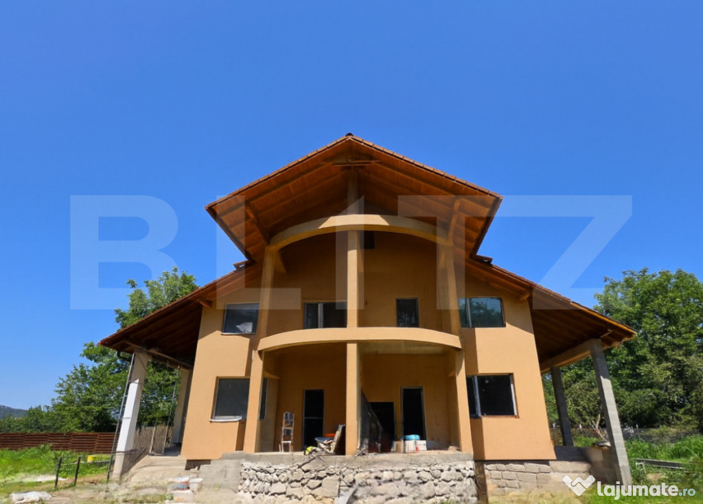 Casa tip duplex,cu 3 camere,120 mp utili,450 mp teren,Blaj