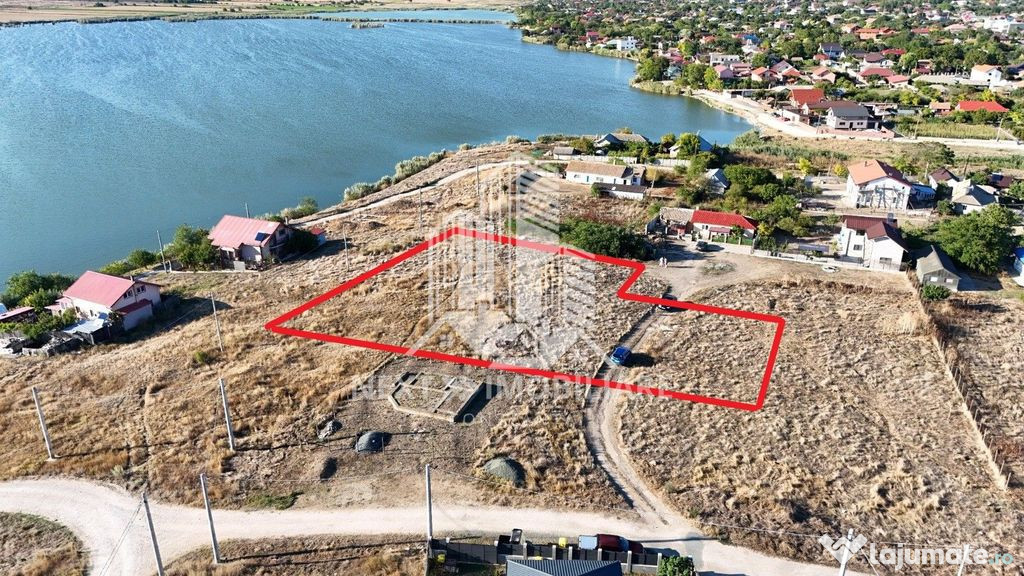 Teren intravilan, Corbu, 2380 mp langa lac