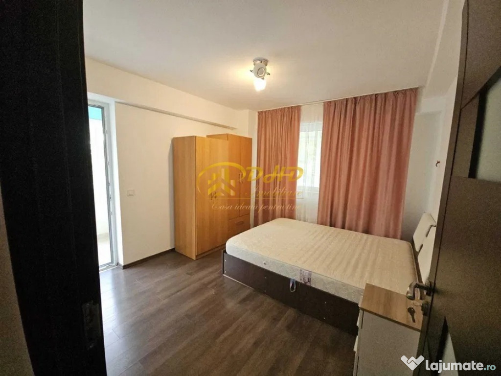 Apartament 3 camere Centru