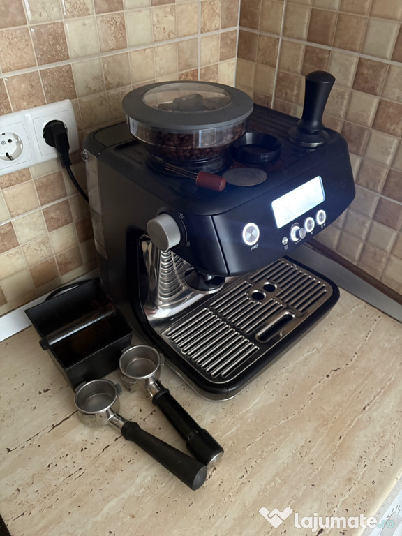 Espressor SAGE SES878BTR