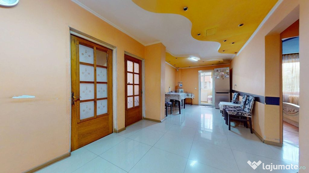 Apartament 4 camere– Zona Teiul Doamnei