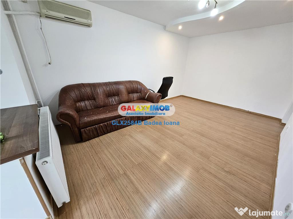 Apartament 3 camere decomandat , bloc 1982 - Dristor