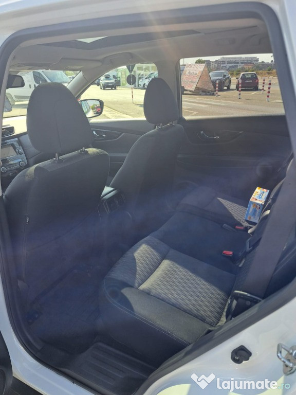 Vand Nissan X-Trail, 2020, cutie automata