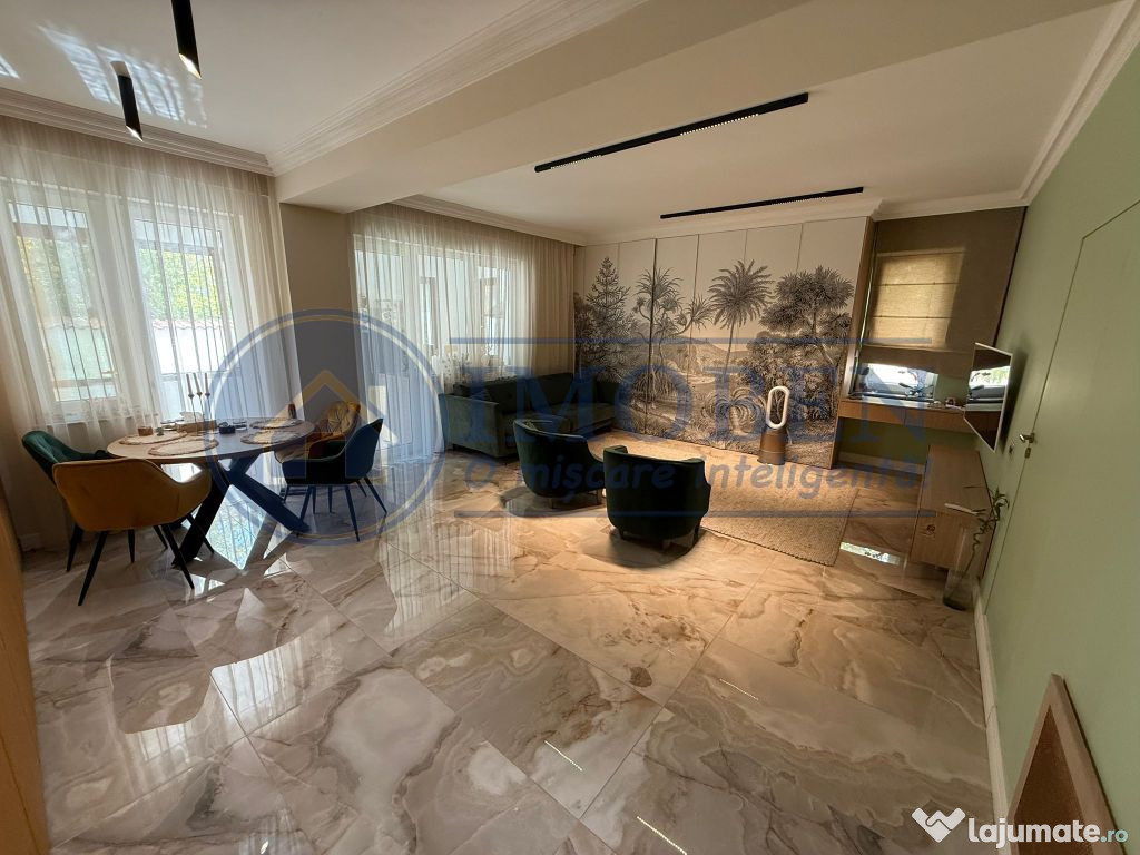 Apartament-Doua locuri de parcare la subteran-Boxa-Gradin...