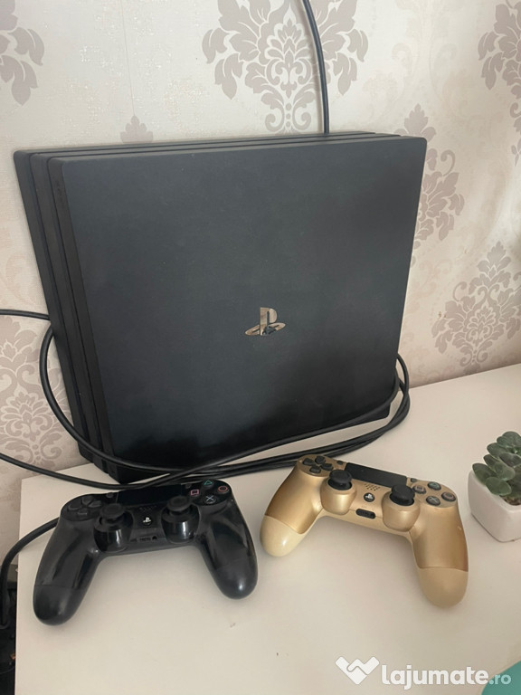 Vând ps4 pro vine cu 2joystikuri+un gta5
