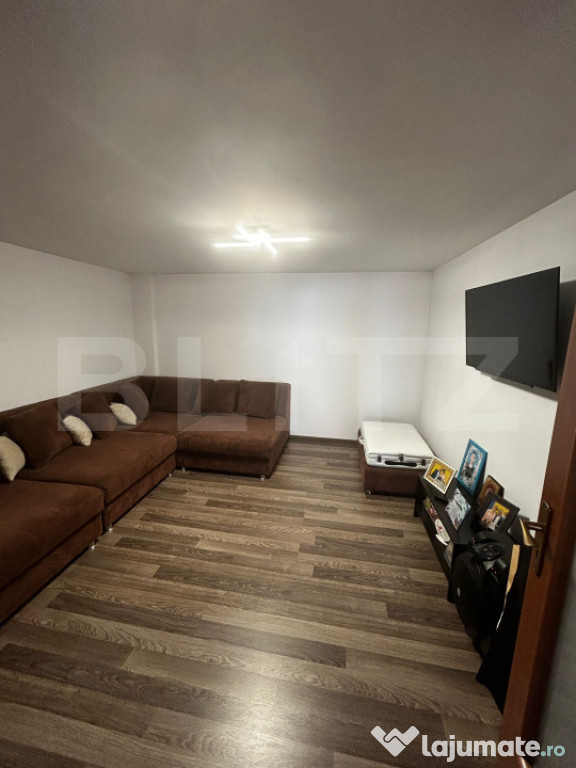 Sos. Chitilei, Colosseum, casa sup. 105mp, 3 camere, teren 2