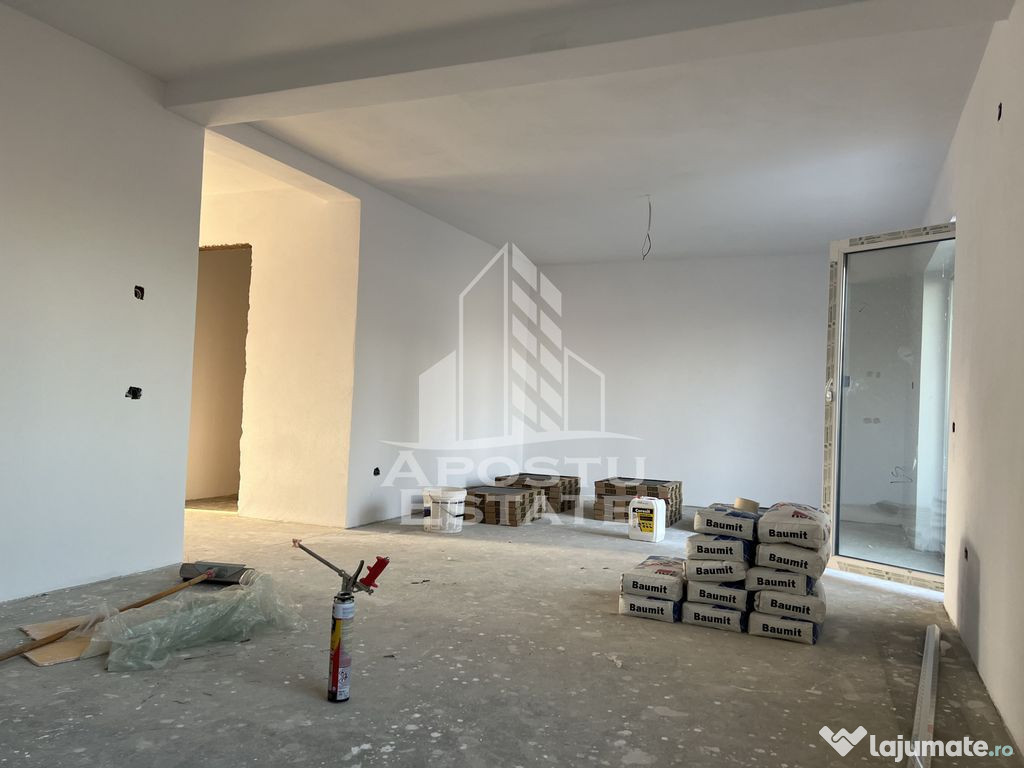 Duplex cu 4 camere pe parter, in Sanandrei