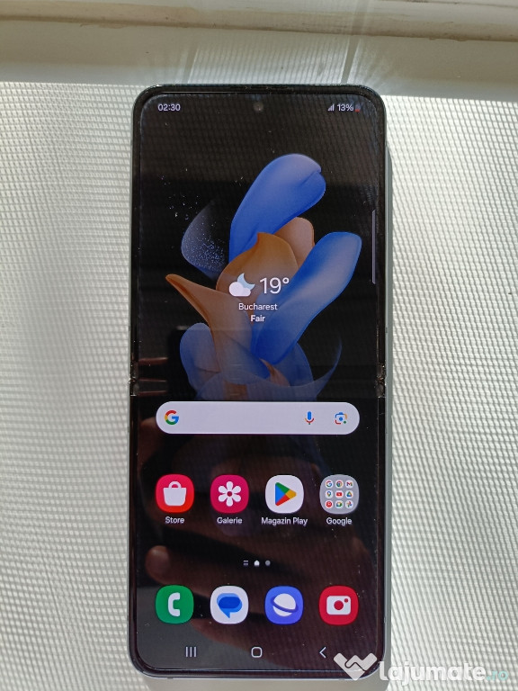 Samsung Z Flip4 128GB – Telefon bun, ieftin, cu husă cadou